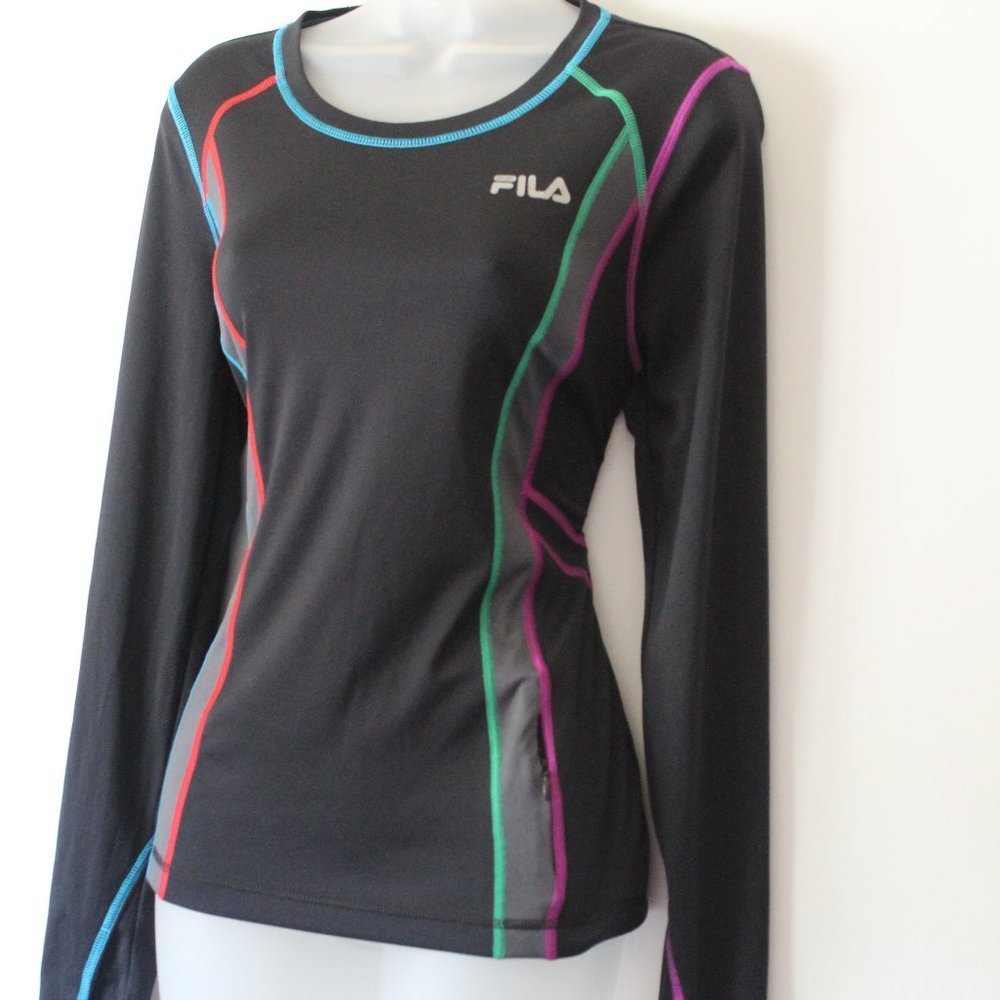🙋FILA Active Top - Picture 2 of 5